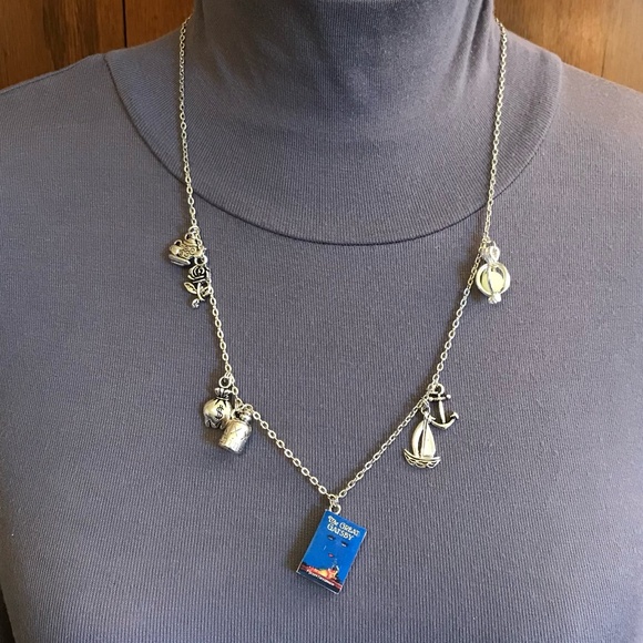 The Great Gatsby F. Scott Fitzgerald Handmade Glowing Literature Book Necklace - Picture 9 of 16